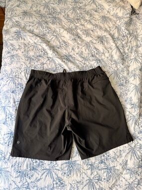 Lululemon Men’s Black Athletic Shorts Size 2XL – Drawstring & Zip Pocket
